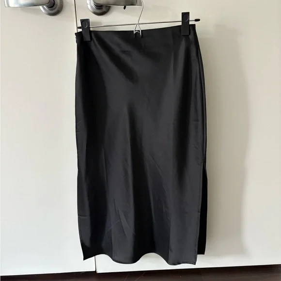 Princess Polly Black Midi Slip Skirt - Picture 6 of 10